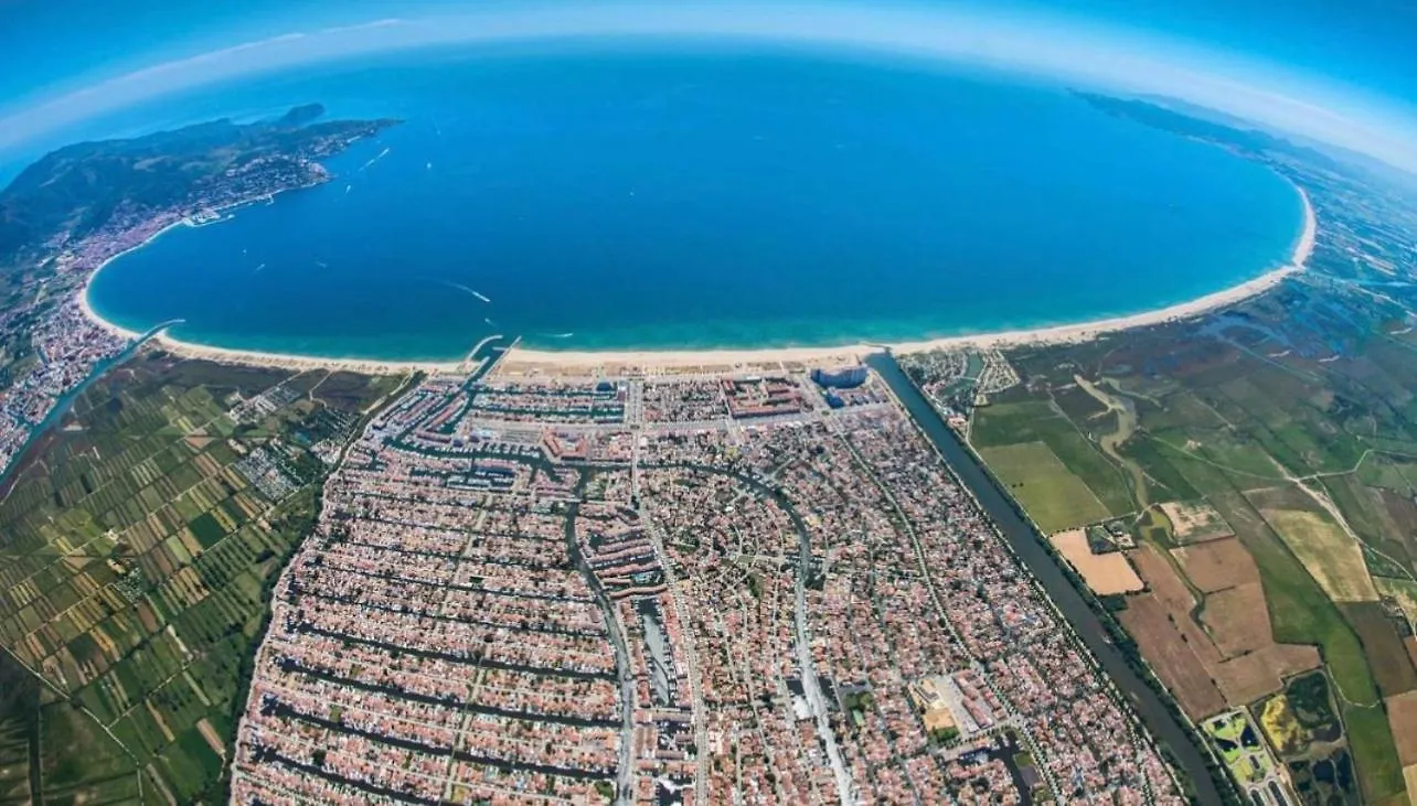 Apartamento Con Piscina Y Terraza Cerca Del Mar Ampuriabrava