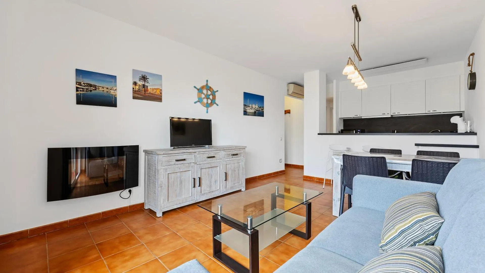Apartamento Con Piscina Y Terraza Cerca Del Mar Ampuriabrava