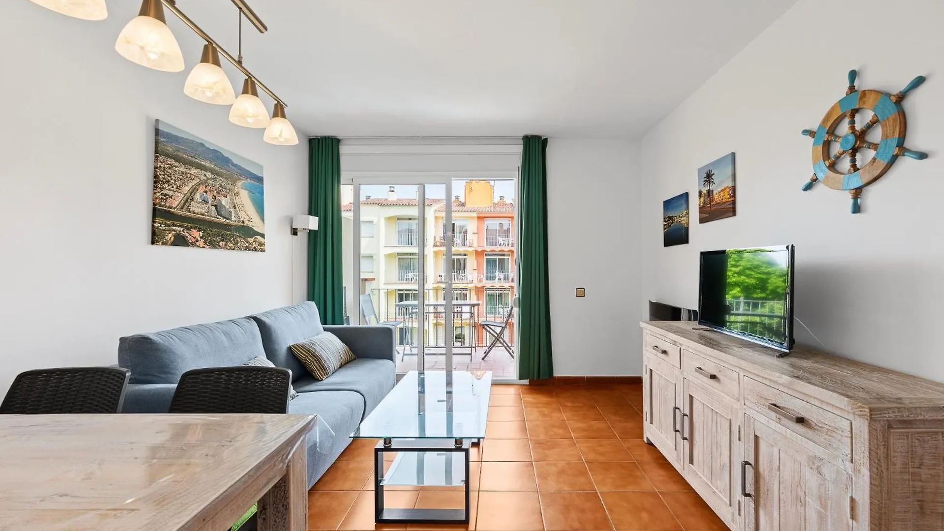 Apartamento Con Piscina Y Terraza Cerca Del Mar Ampuriabrava