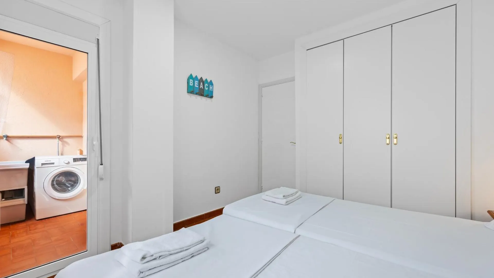 Apartamento Con Piscina Y Terraza Cerca Del Mar Ampuriabrava España
